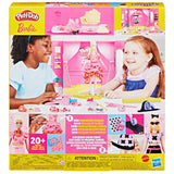Play-Doh: Barbie 2-in-1 Runway & Design Studio