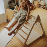 Kinderfeets: Pikler Ramp & Side