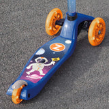 Zinc: T-Motion Explorer 3 Wheel Scooter - Spaceman